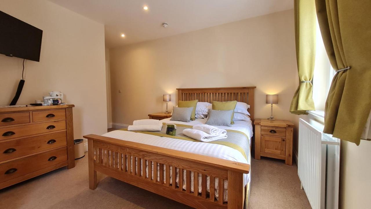 The Trewythen Hotel Llanidloes Exterior photo