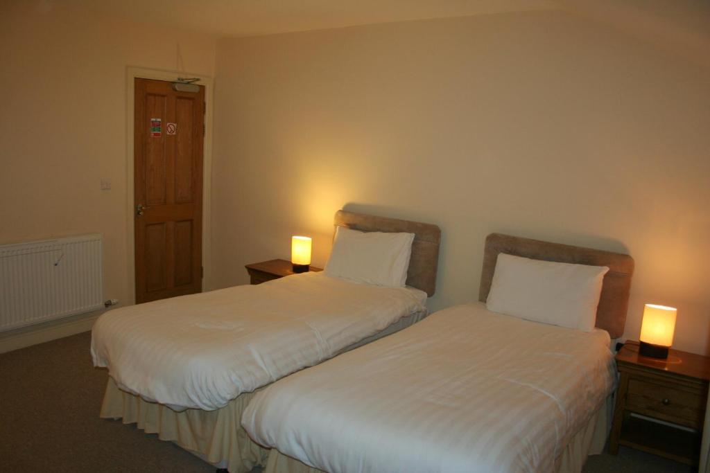 The Trewythen Hotel Llanidloes Exterior photo
